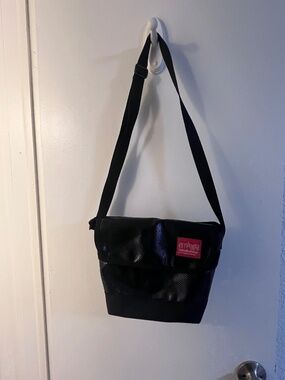 Manhattan Portage mini messenger